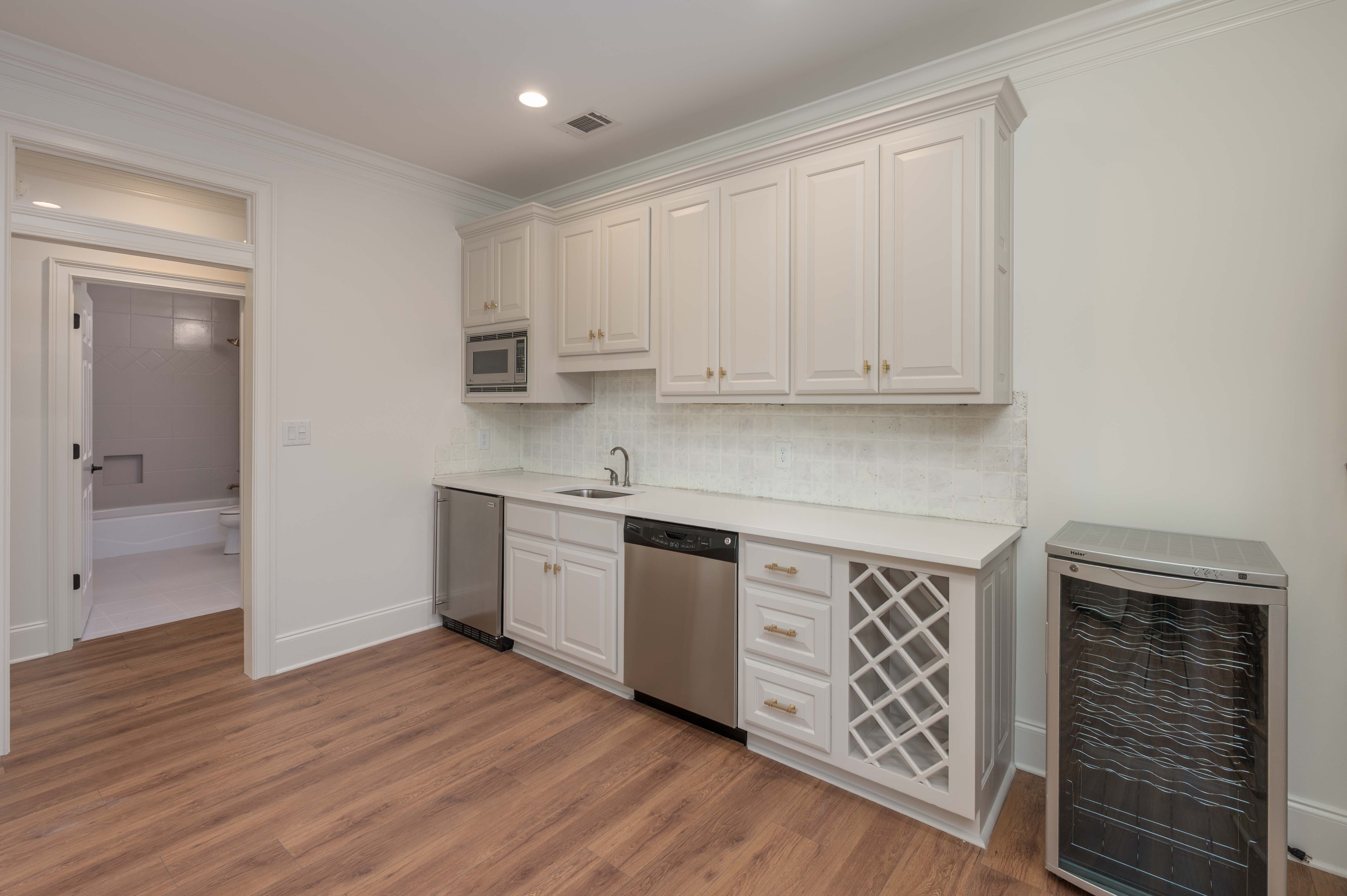 1021 Homestead image 26